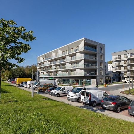 Solaris Park Apartment Tauron Arena By Renters Prestige Cracovia Exterior foto