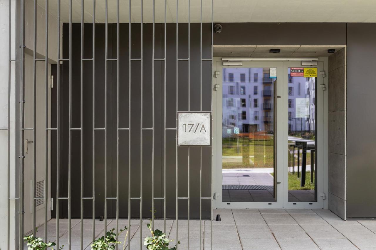Solaris Park Apartment Tauron Arena By Renters Prestige Cracovia Exterior foto