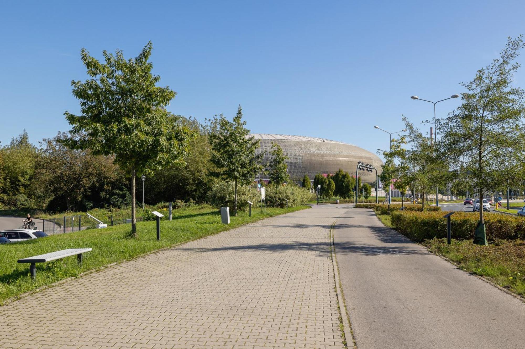Solaris Park Apartment Tauron Arena By Renters Prestige Cracovia Exterior foto